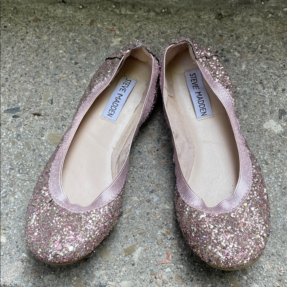 Steve Madden Rose Glitter Flats